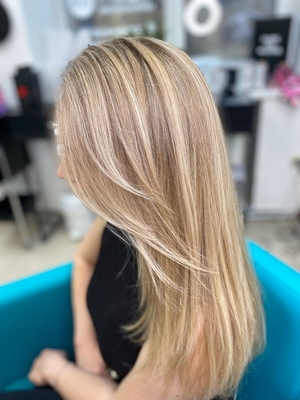 Меняйте образ выгодно в студии «Колорист» со скидкой 30%