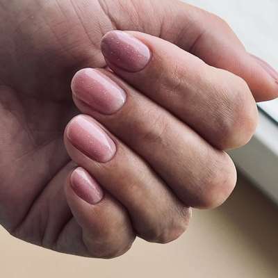 Весеннее обновление: маникюр и педикюр со скидкой до 57%